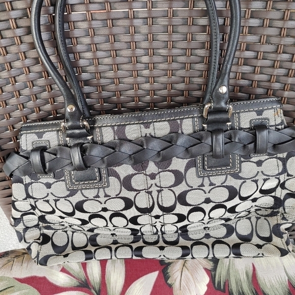 RARE Authentic Coach Vintage Hampton Signature C Handbag - Picture 3 of 9